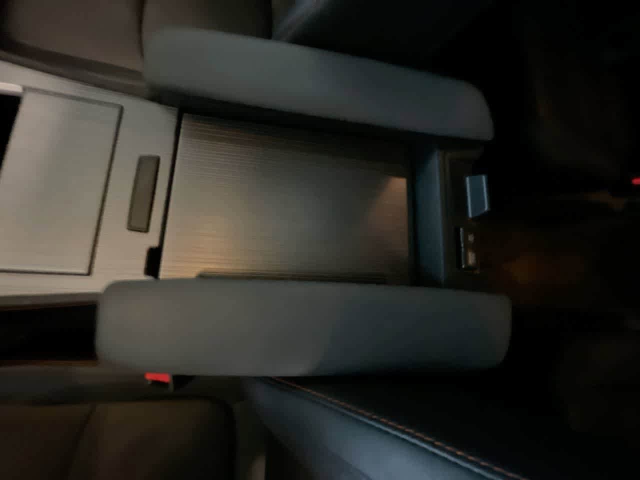 Thumbnail: 2024 Toyota Sienna - 21