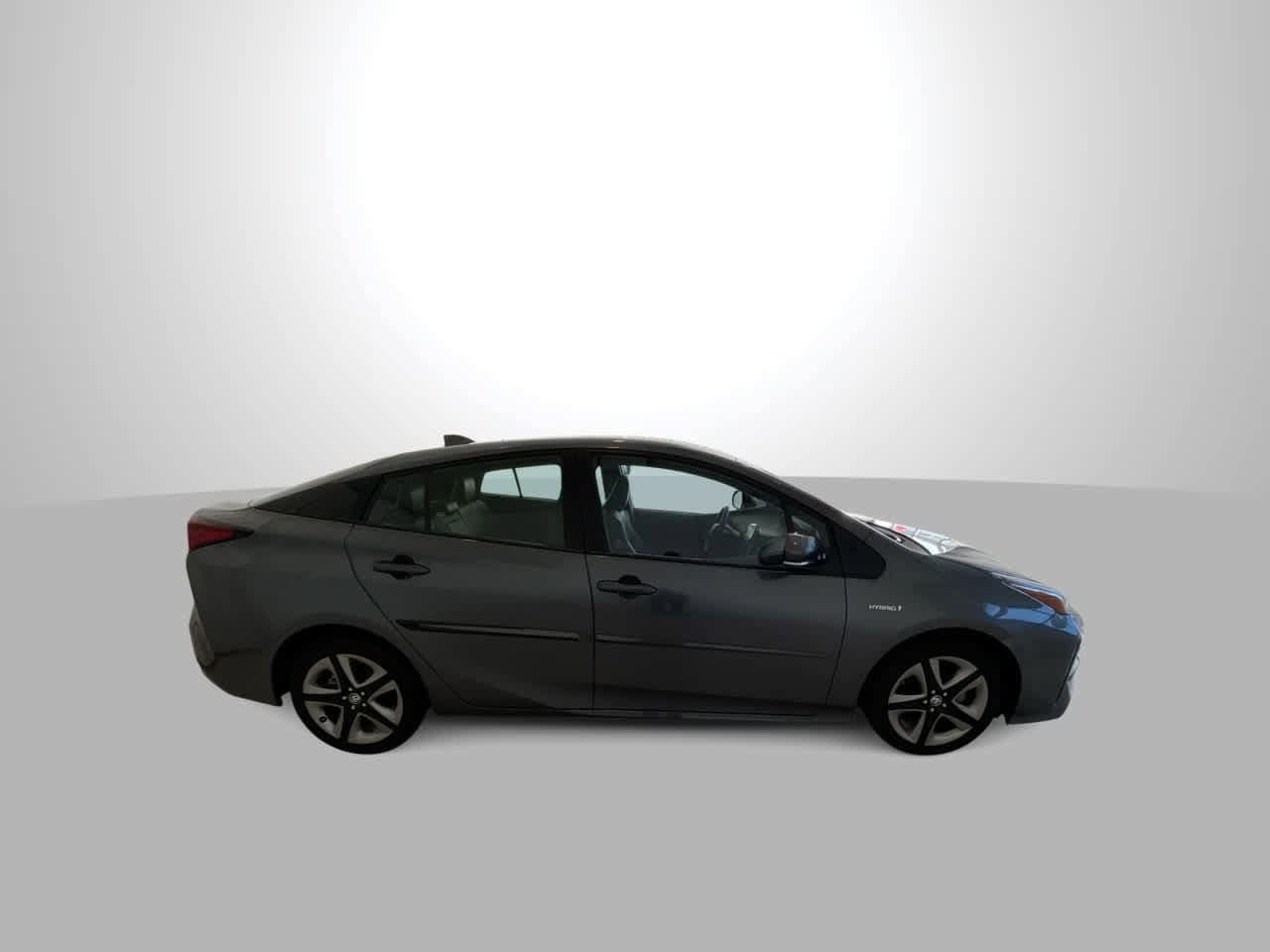 Thumbnail: 2020 Toyota Prius - 9