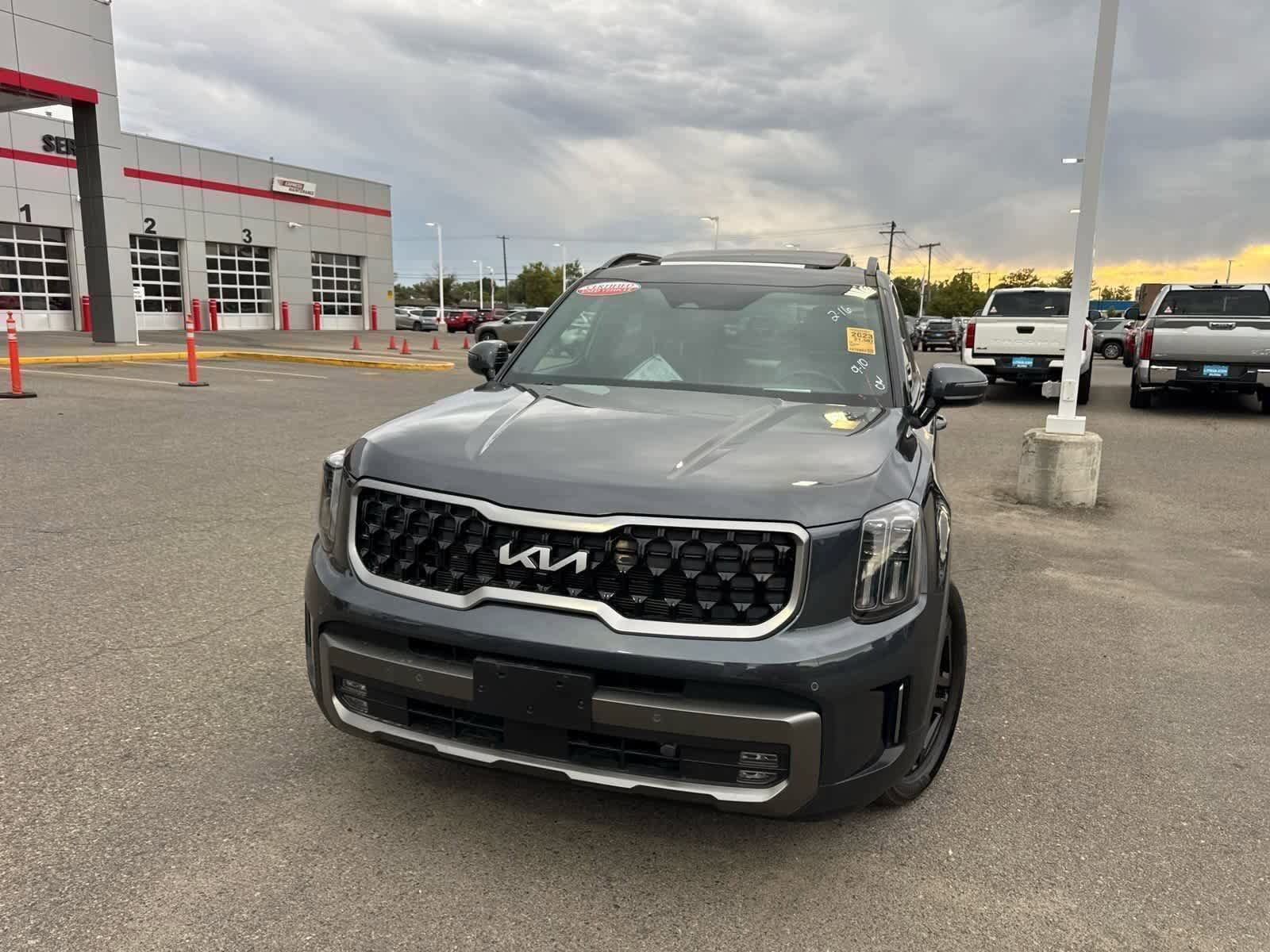 Thumbnail: 2023 Kia Telluride - 7