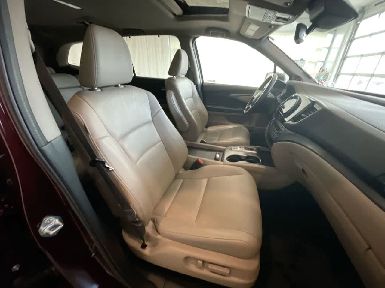 Thumbnail: 2022 Honda Pilot - 26