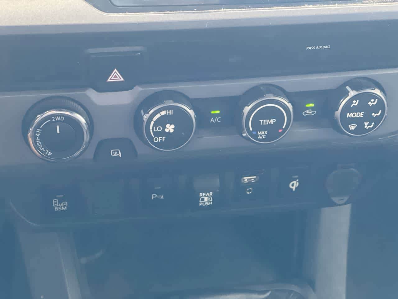 Thumbnail: 2019 Toyota Tacoma - 19