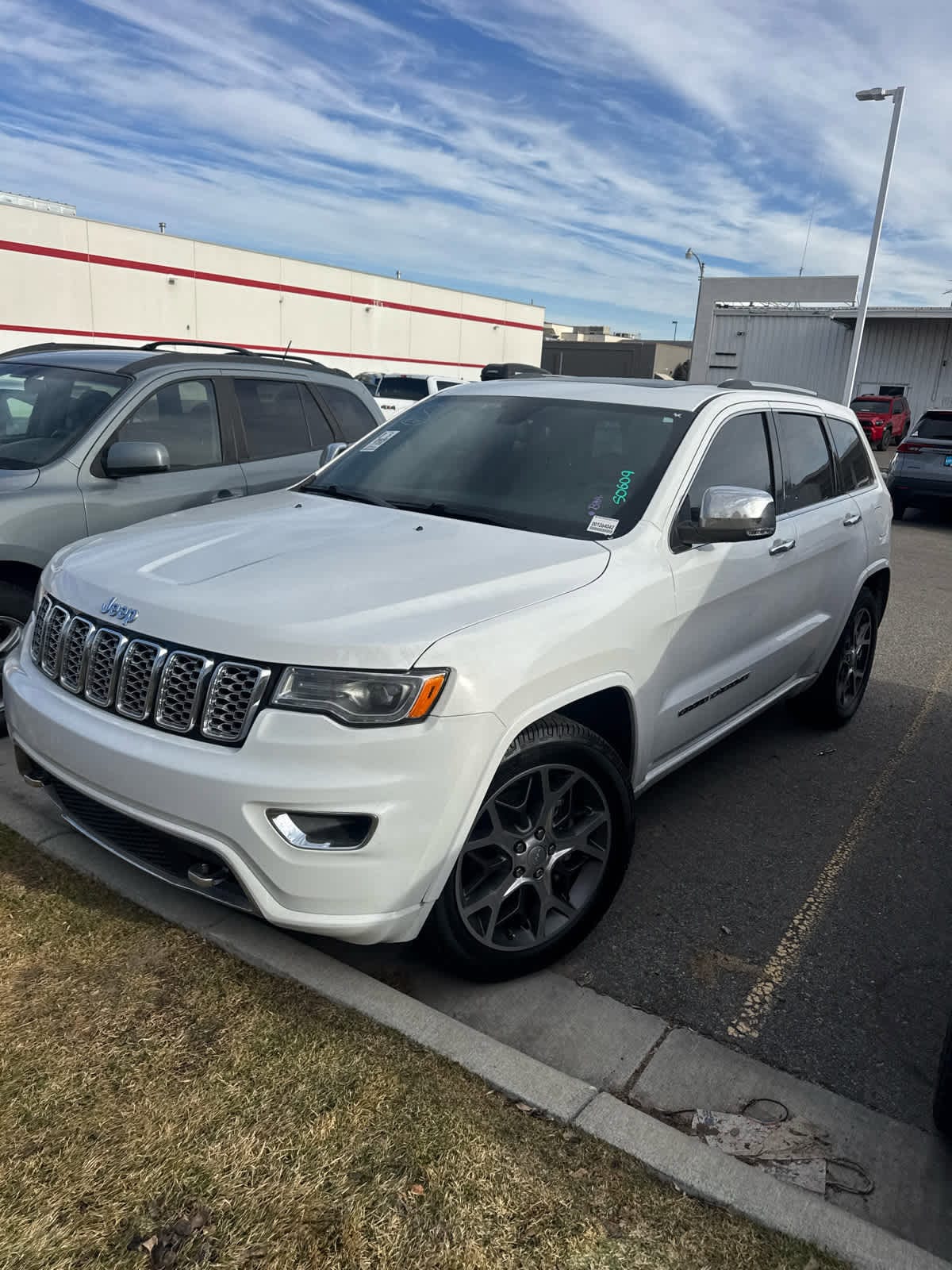 2020 Jeep Grand Cherokee Overland's photo