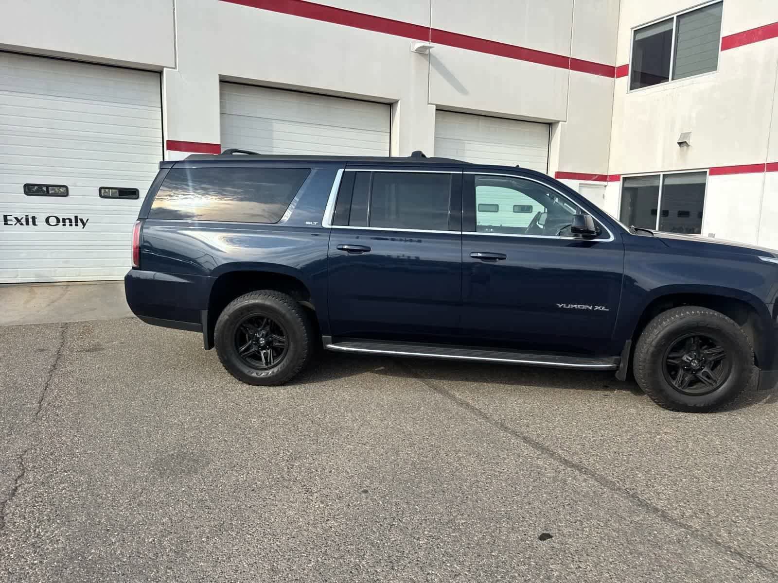Thumbnail: 2019 GMC Yukon XL - 8