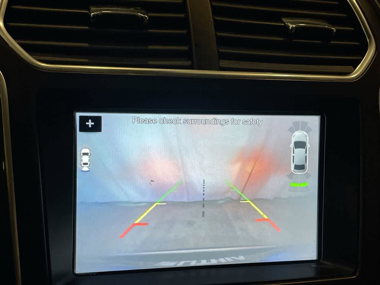 Thumbnail: 2018 Ford Explorer - 17