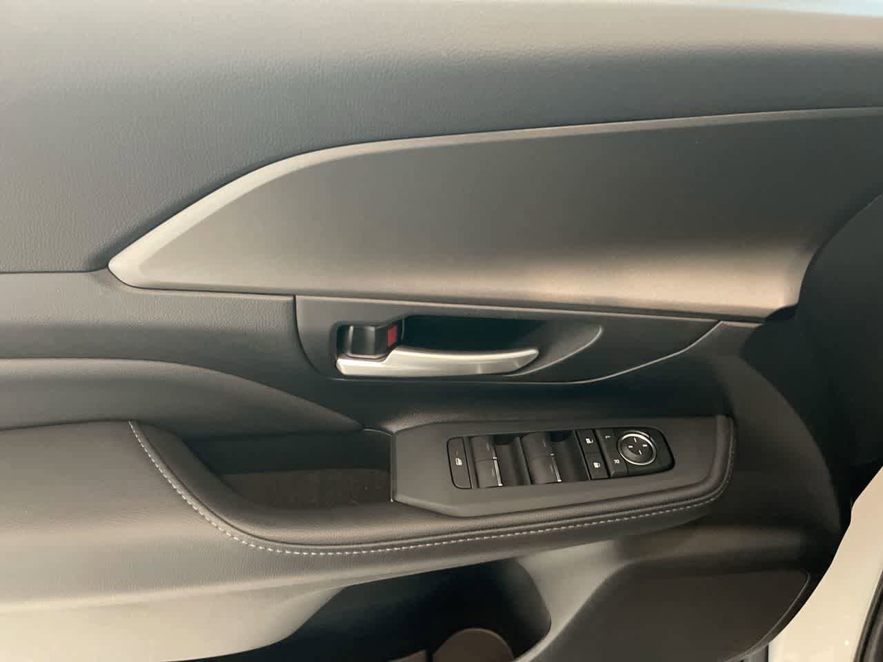 Thumbnail: 2025 Toyota Grand Highlander - 13