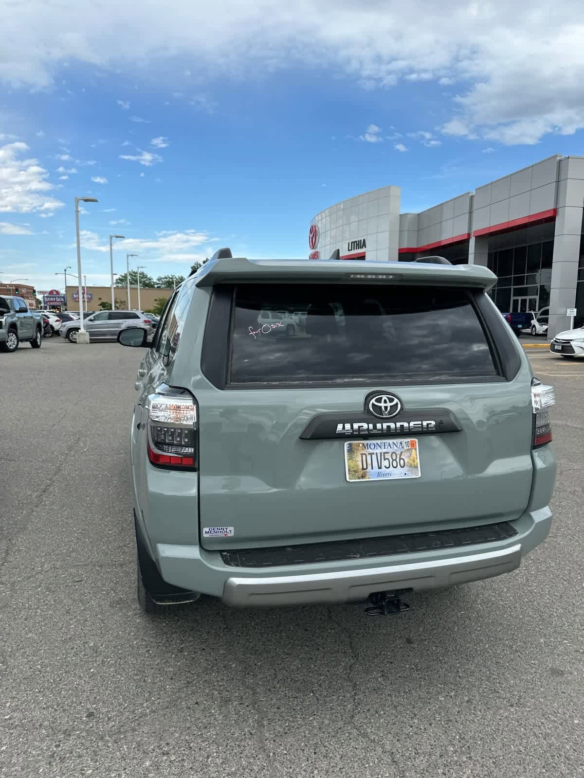Thumbnail: 2023 Toyota 4Runner - 10