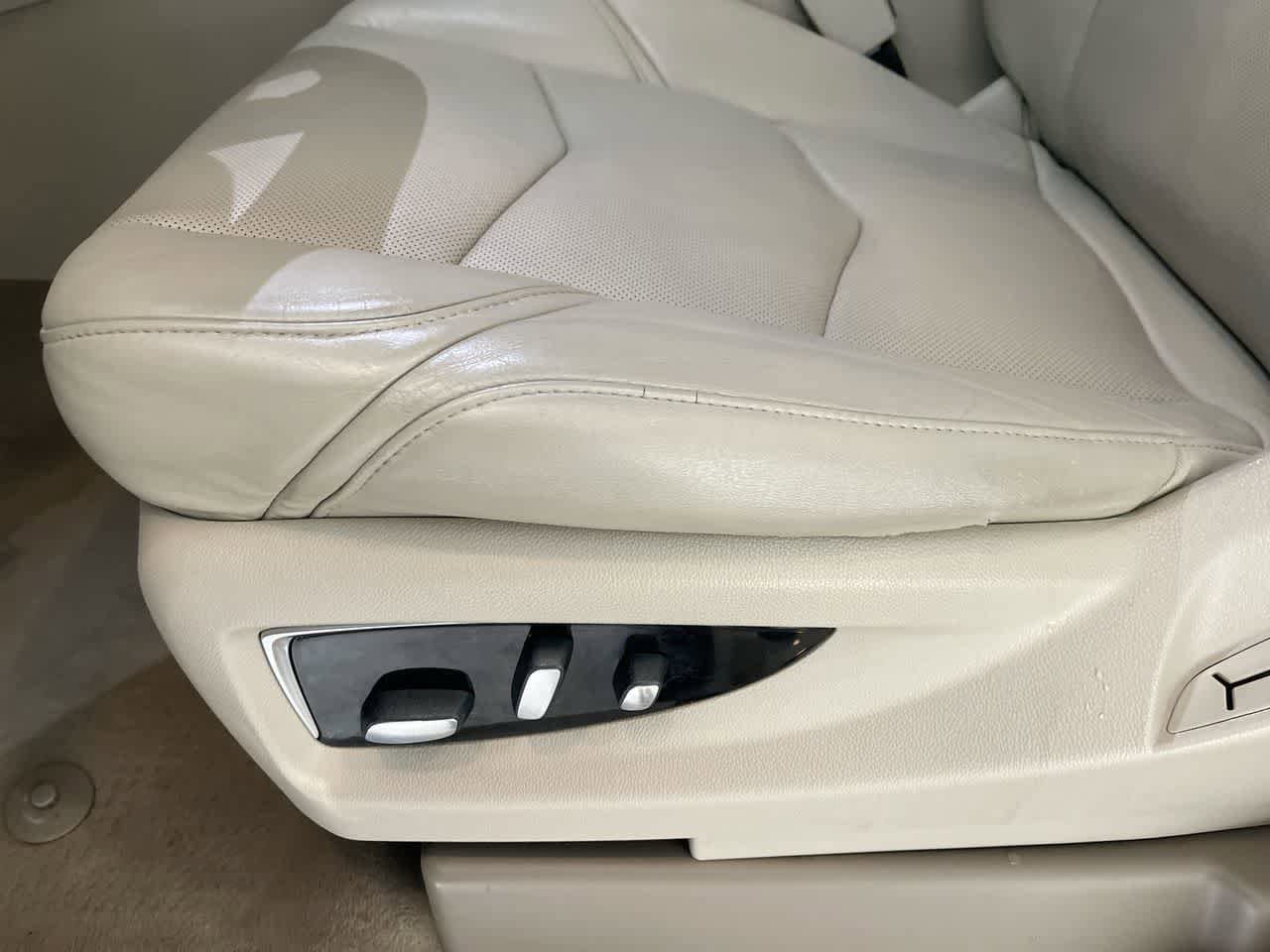 Thumbnail: 2019 Cadillac Escalade - 12