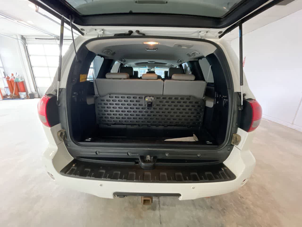 Thumbnail: 2008 Toyota Sequoia - 23