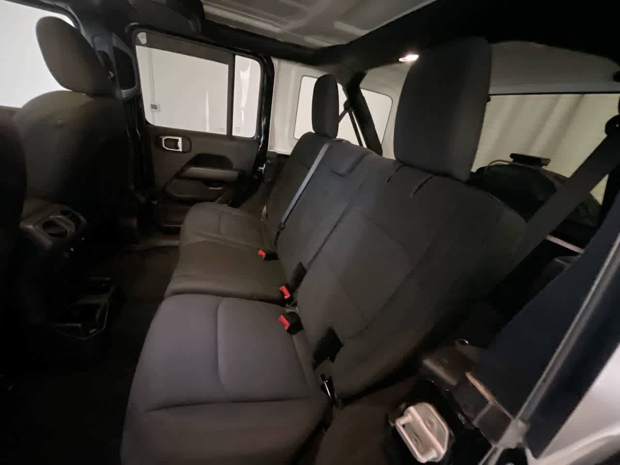 Thumbnail: 2022 Jeep Wrangler - 23