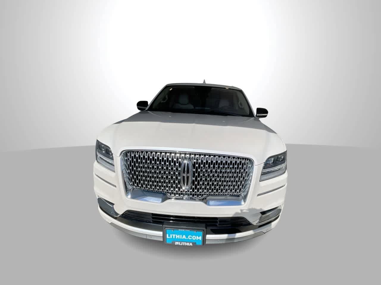 Thumbnail: 2019 Lincoln Navigator L - 3