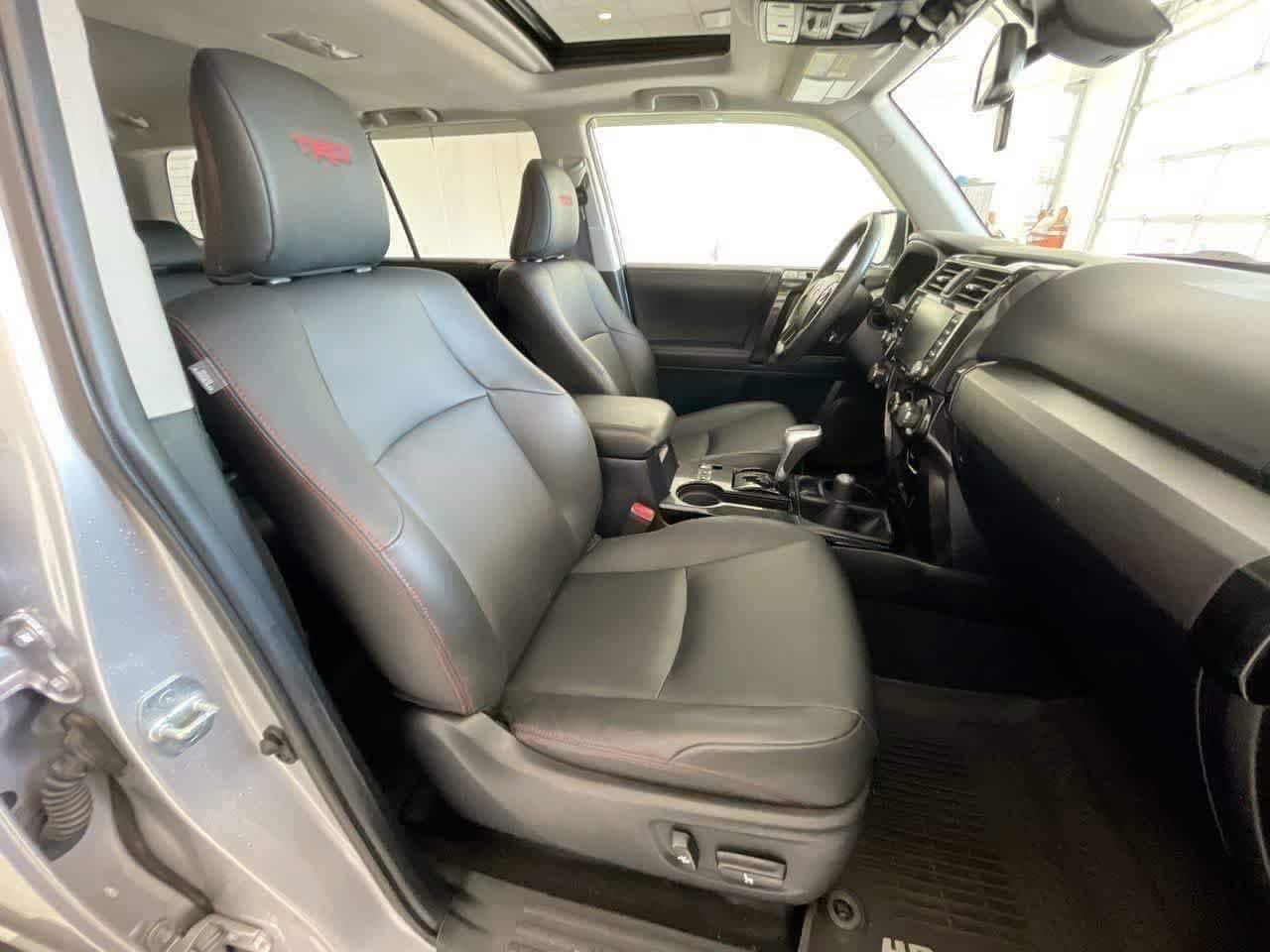 Thumbnail: 2020 Toyota 4Runner - 24