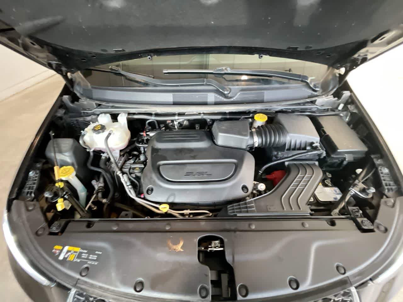 Thumbnail: 2025 Chrysler Pacifica - 25