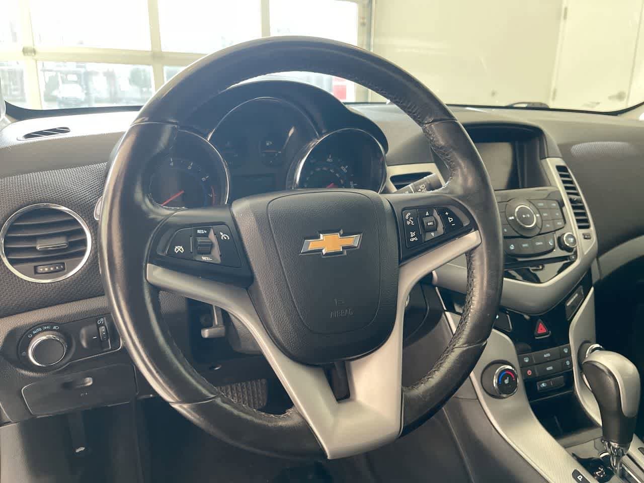 Thumbnail: 2016 Chevrolet Cruze - 14