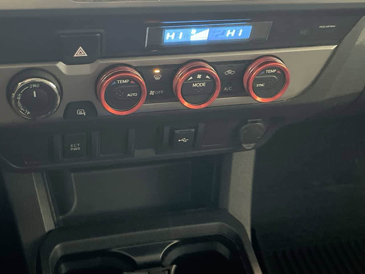 Thumbnail: 2022 Toyota Tacoma - 19