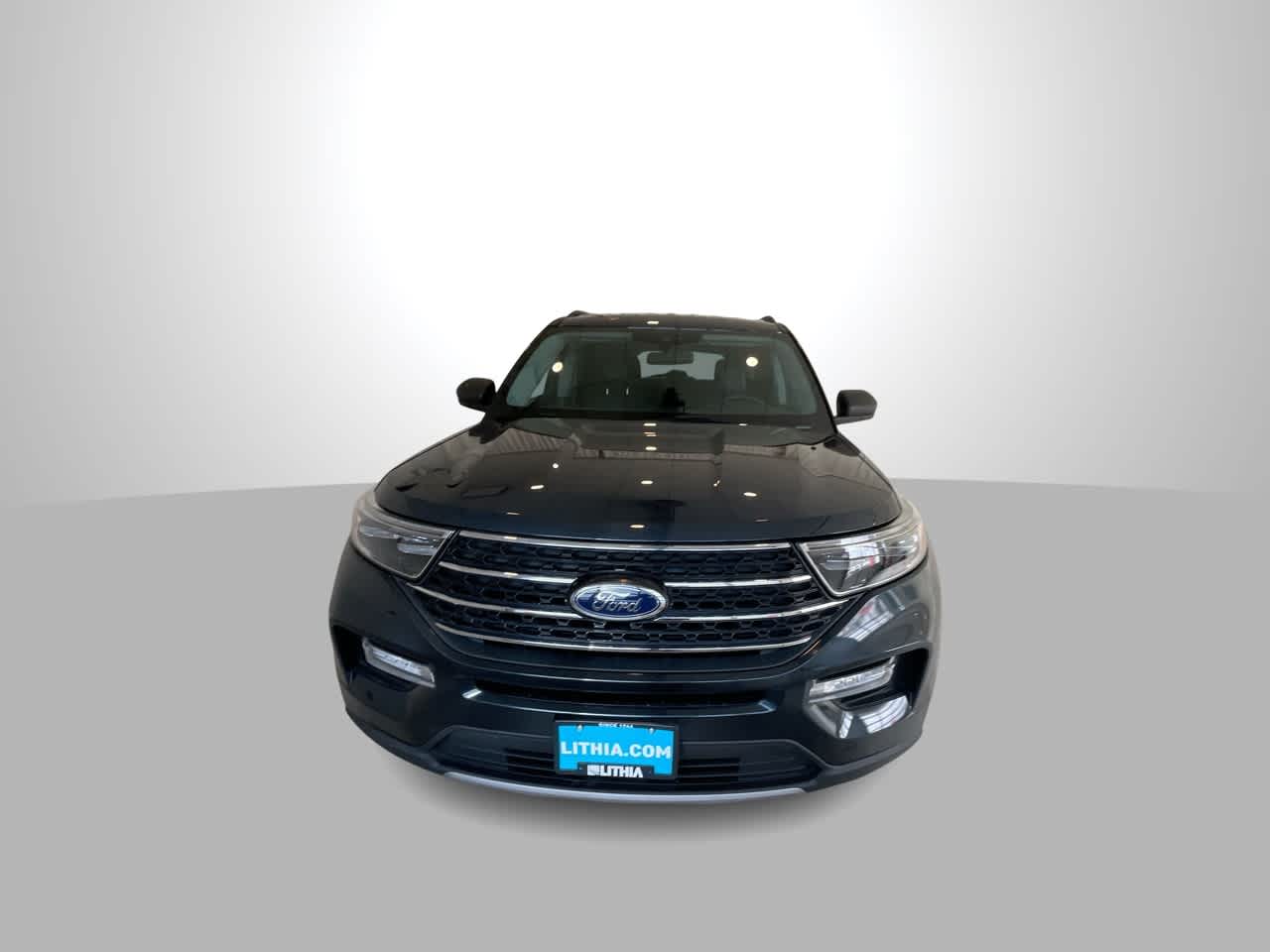 Thumbnail: 2022 Ford Explorer - 3