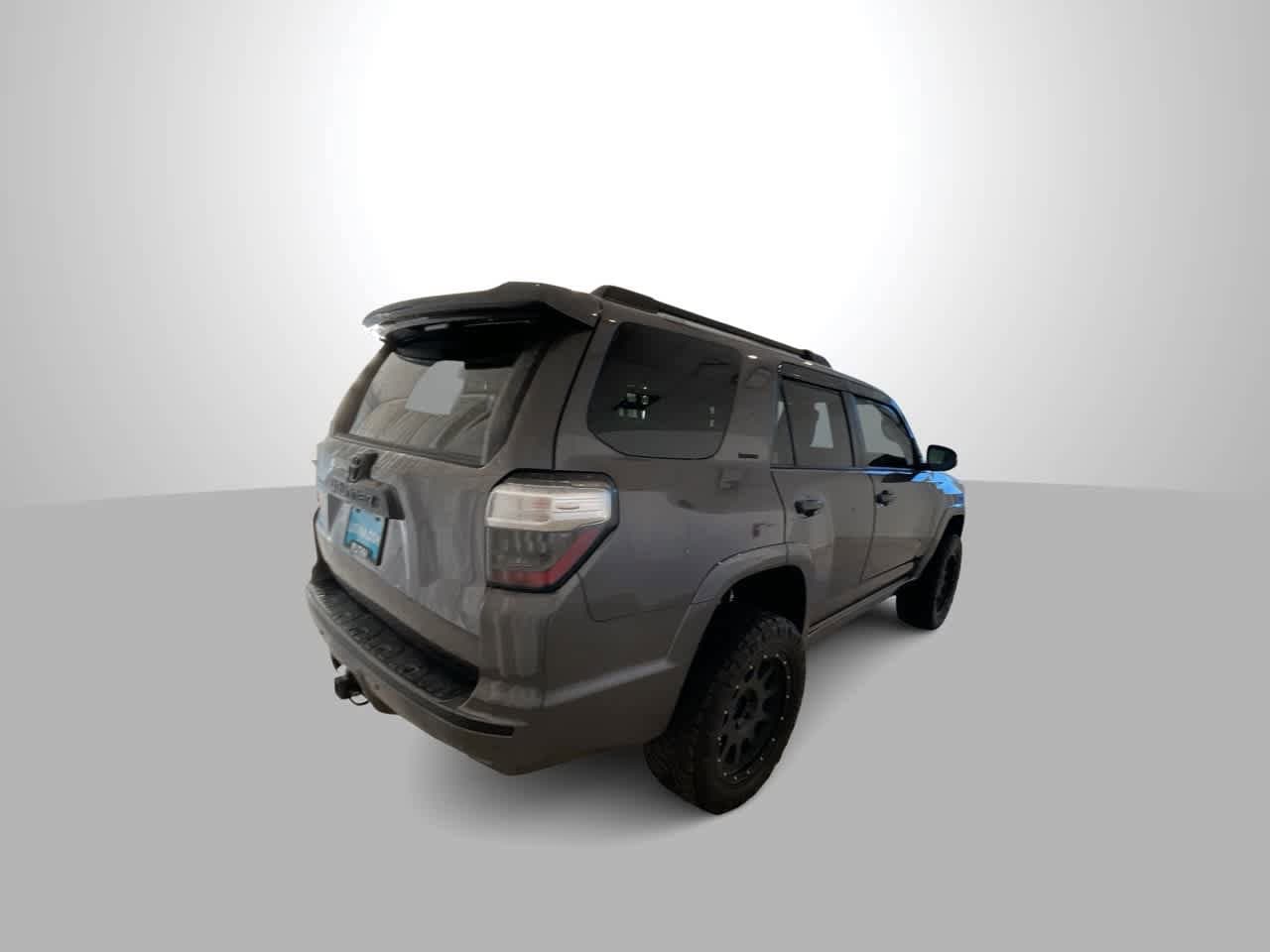 Thumbnail: 2015 Toyota 4Runner - 8