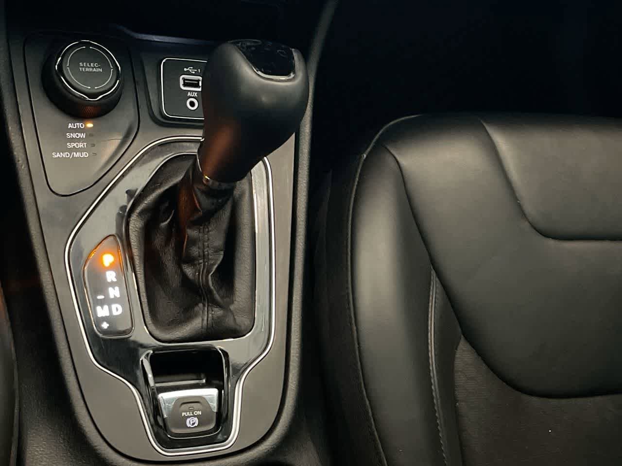 Thumbnail: 2020 Jeep Cherokee - 20