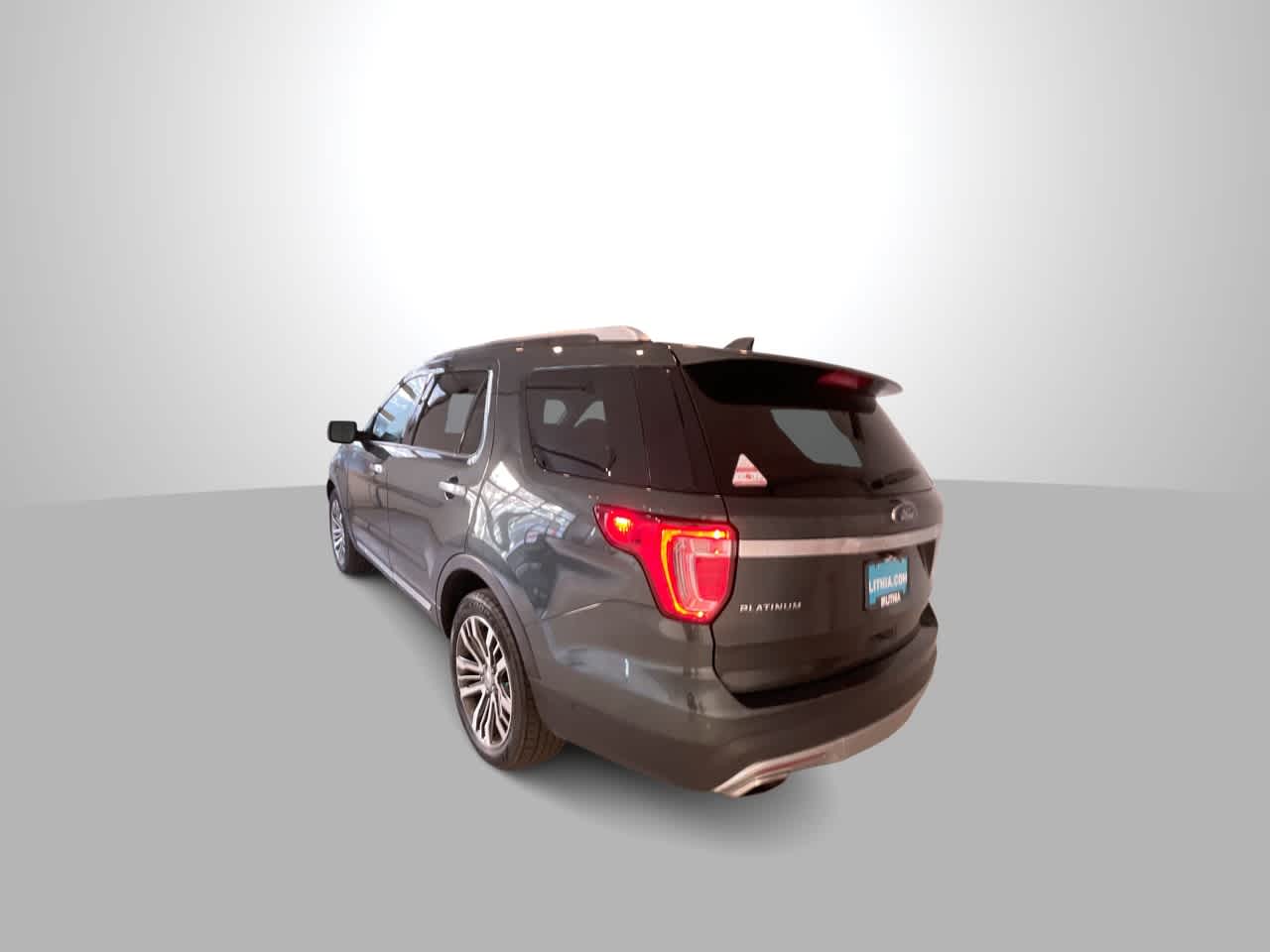 Thumbnail: 2016 Ford Explorer - 6