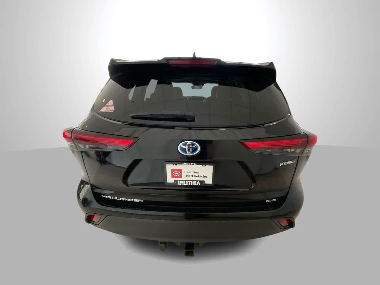 Thumbnail: 2021 Toyota Highlander - 8