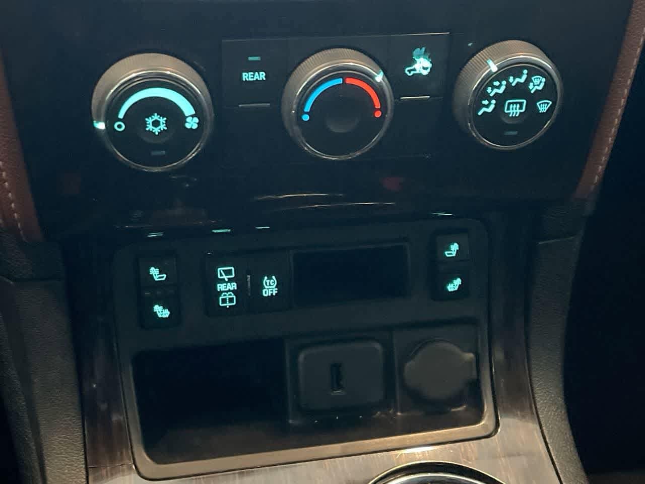 Thumbnail: 2015 Chevrolet Traverse - 18