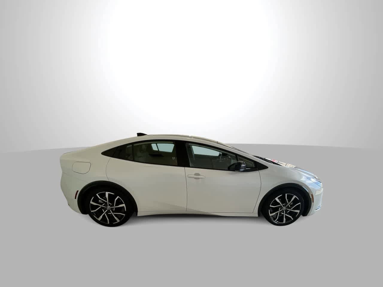 Thumbnail: 2026 Toyota Prius - 9
