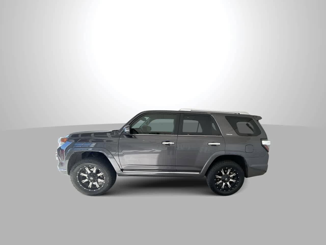 Thumbnail: 2019 Toyota 4Runner - 5