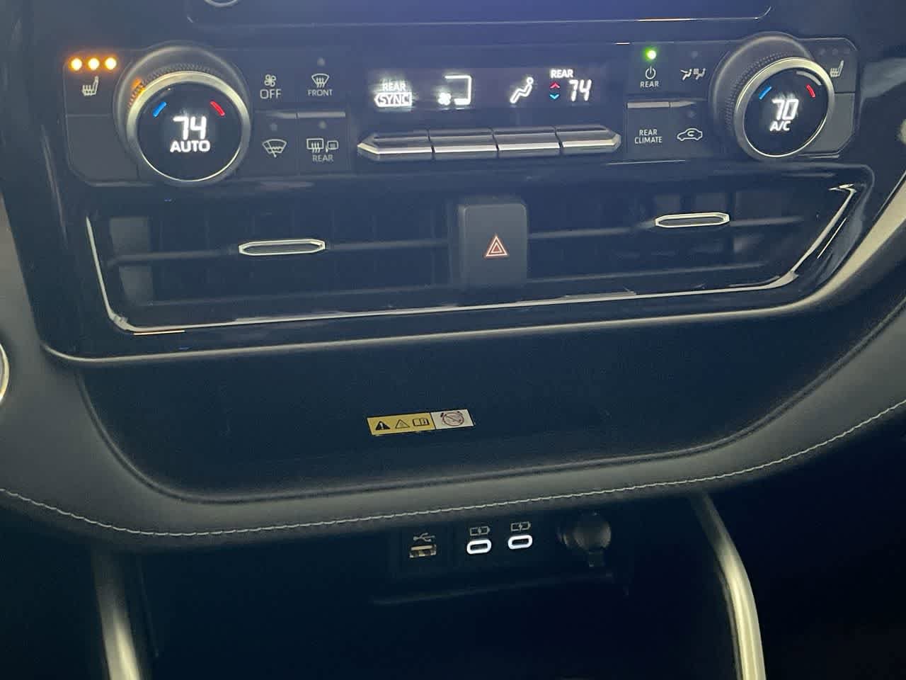 Thumbnail: 2023 Toyota Highlander - 19