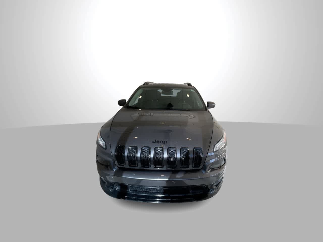 Thumbnail: 2018 Jeep Cherokee - 3