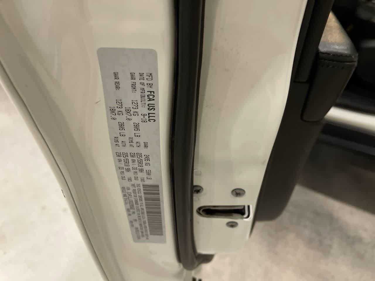 Thumbnail: 2019 Jeep Cherokee - 27