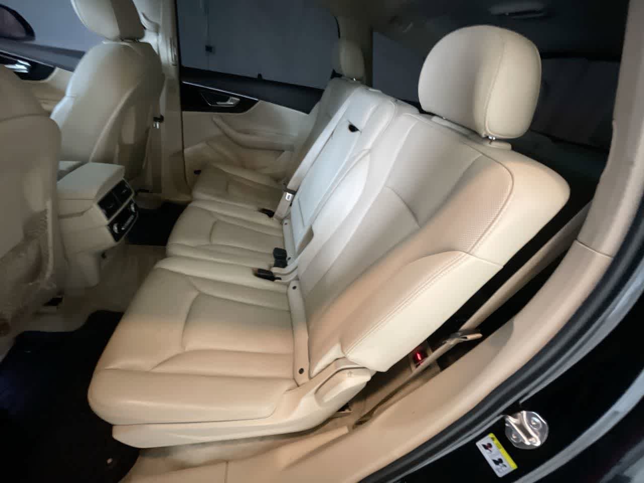 Thumbnail: 2019 Audi Q7 - 23