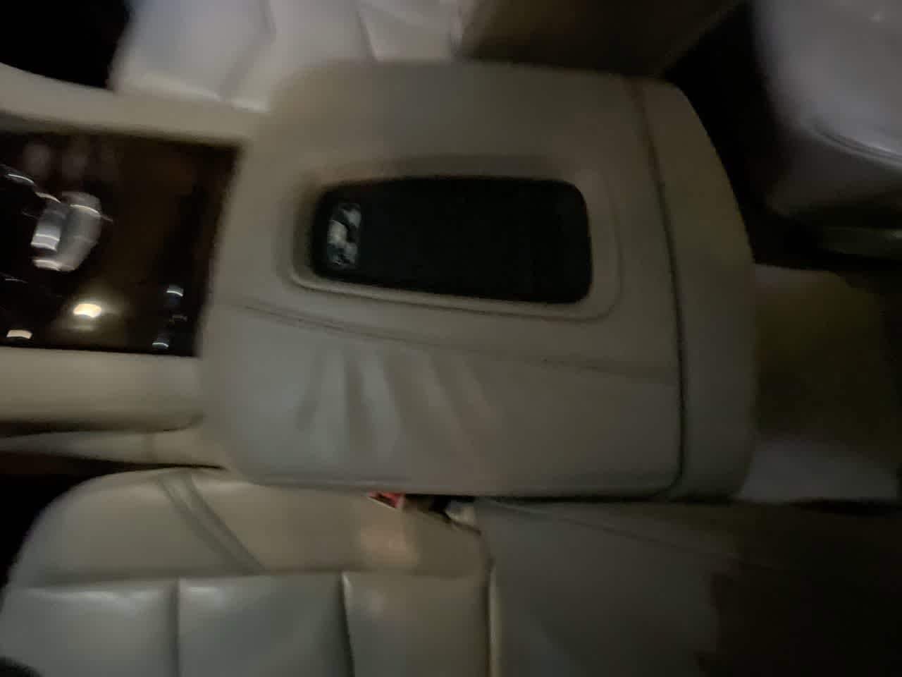 Thumbnail: 2015 Cadillac Escalade - 21