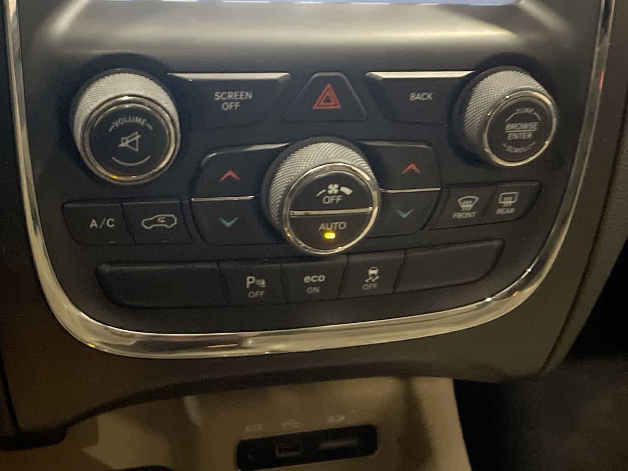 Thumbnail: 2015 Dodge Durango - 19