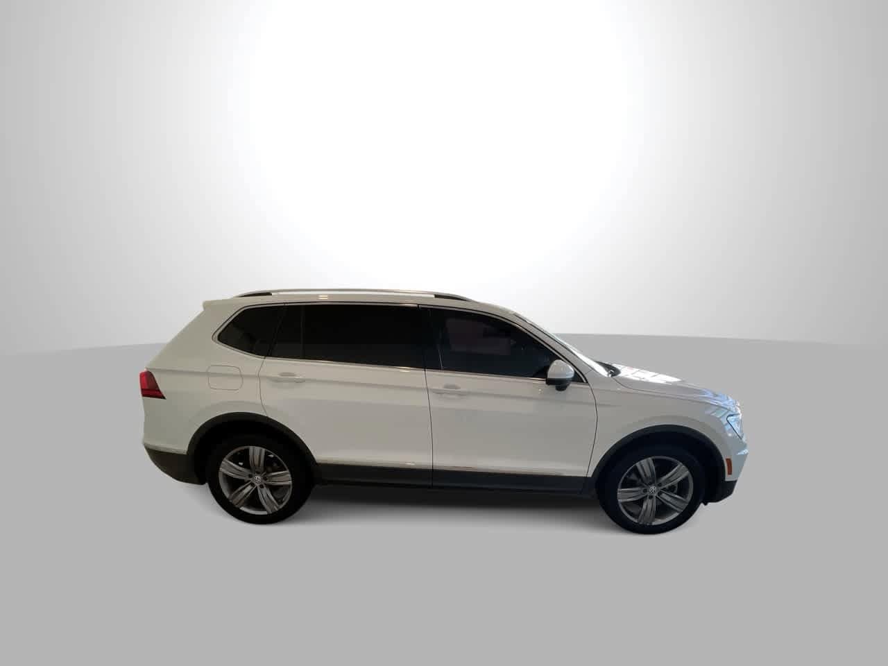 Thumbnail: 2021 Volkswagen Tiguan - 9