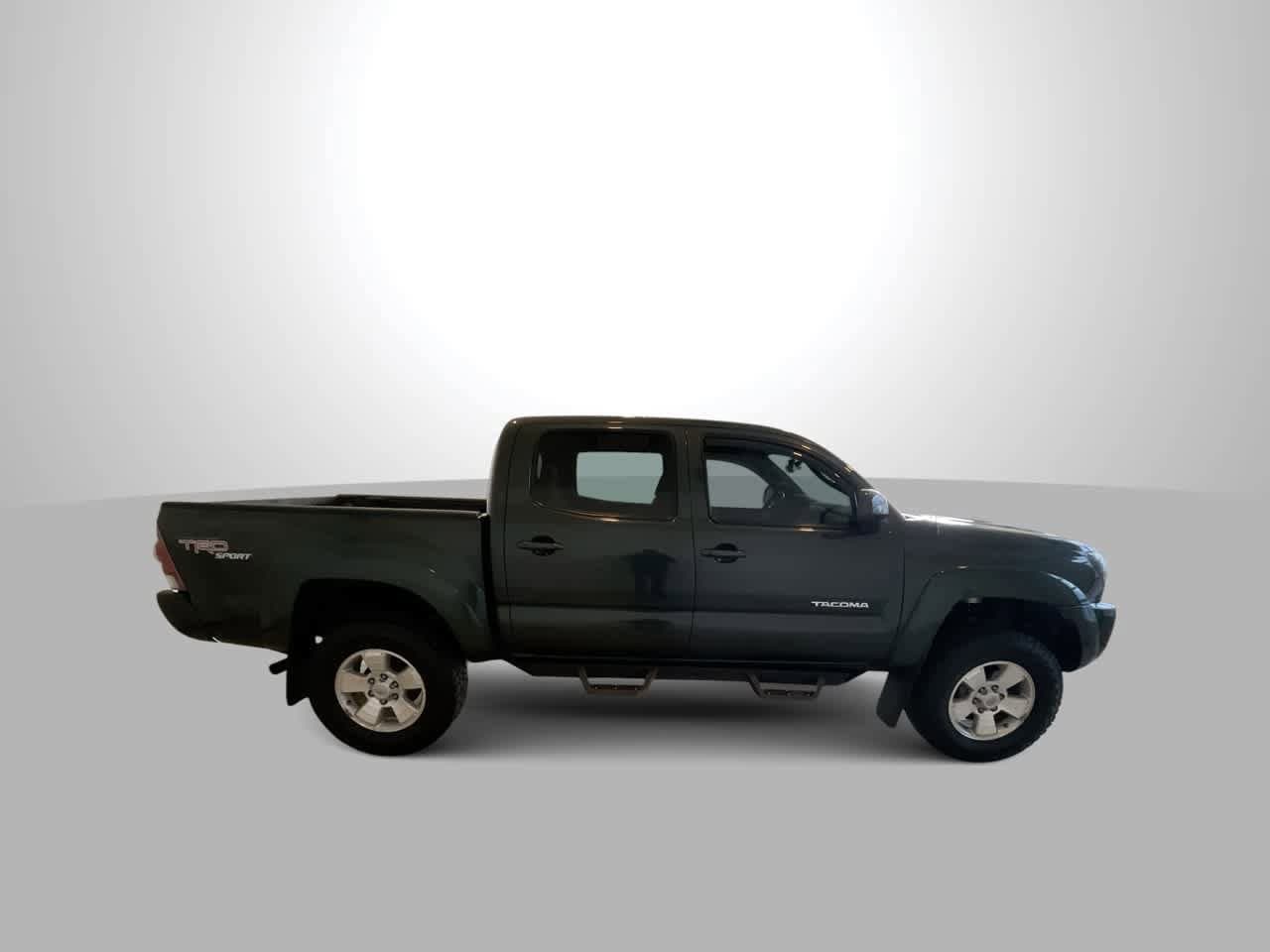 Thumbnail: 2011 Toyota Tacoma - 9