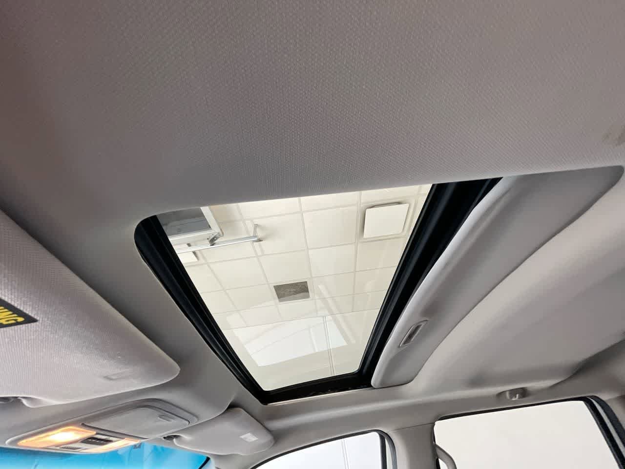 Thumbnail: 2011 Honda Ridgeline - 22