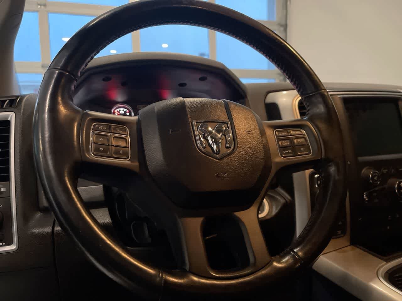 Thumbnail: 2019 RAM 1500 Classic - 14