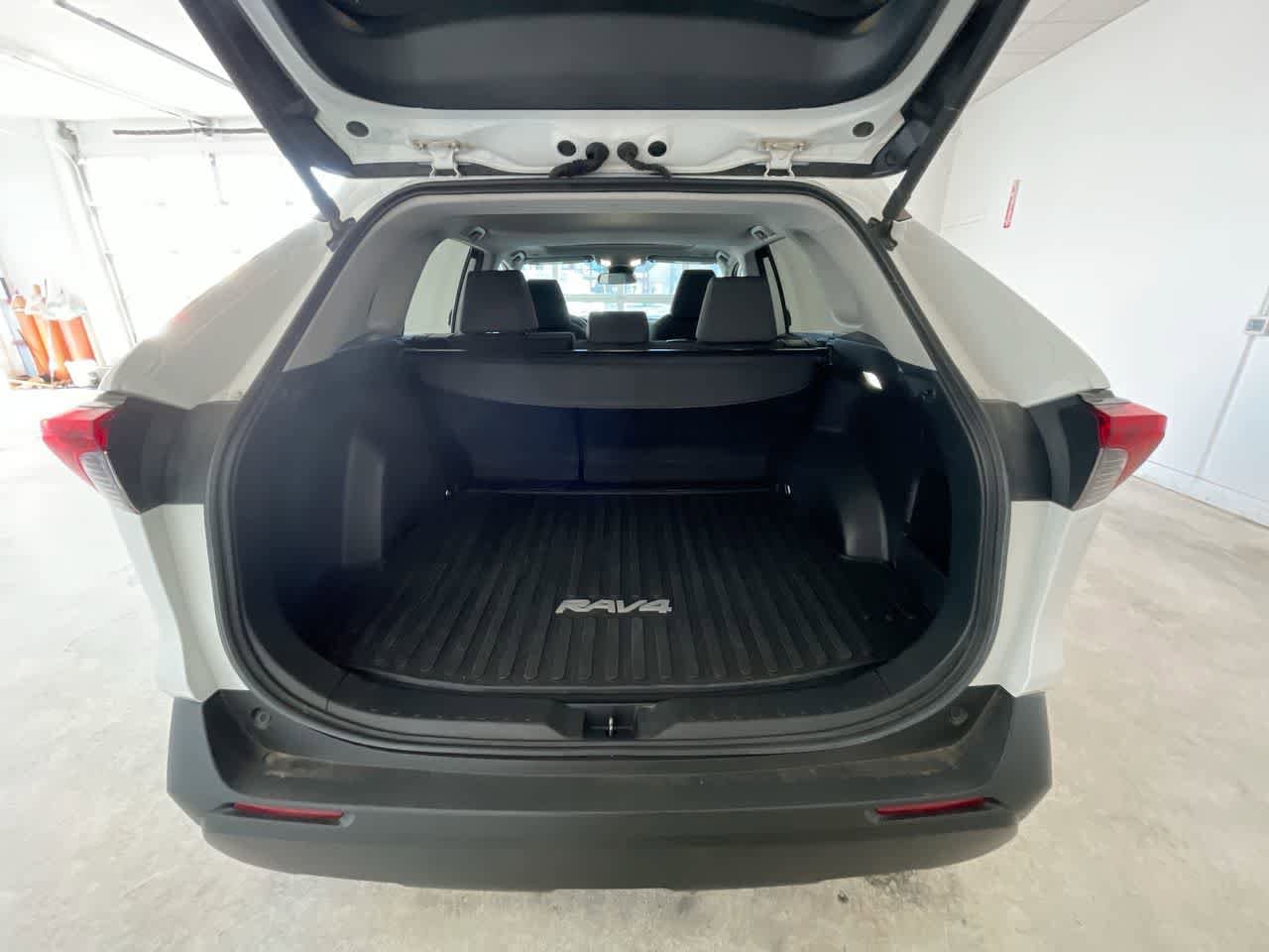 Thumbnail: 2024 Toyota RAV4 - 24