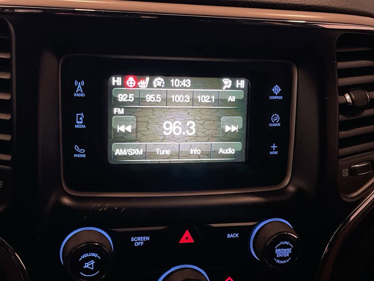 Thumbnail: 2017 Jeep Grand Cherokee - 16