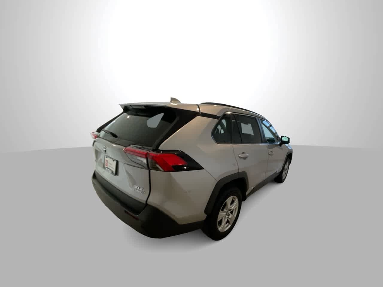 Thumbnail: 2020 Toyota RAV4 - 8