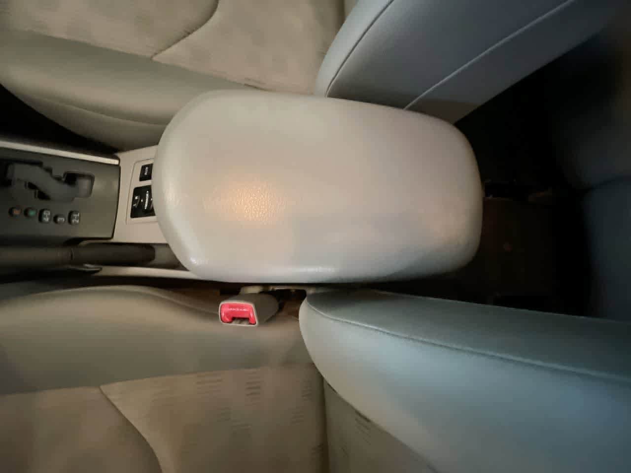 Thumbnail: 2011 Toyota RAV4 - 19