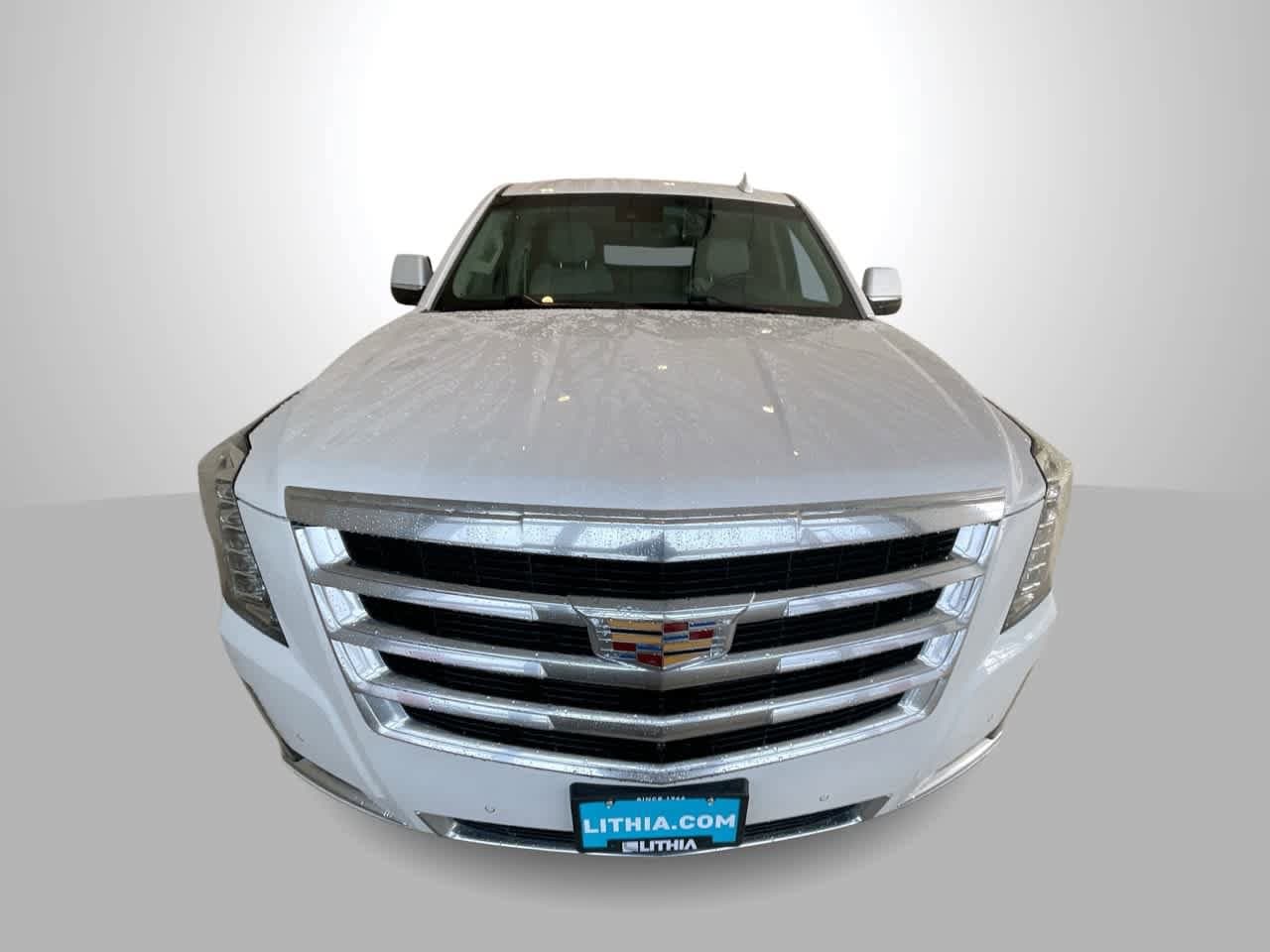 Thumbnail: 2019 Cadillac Escalade - 3