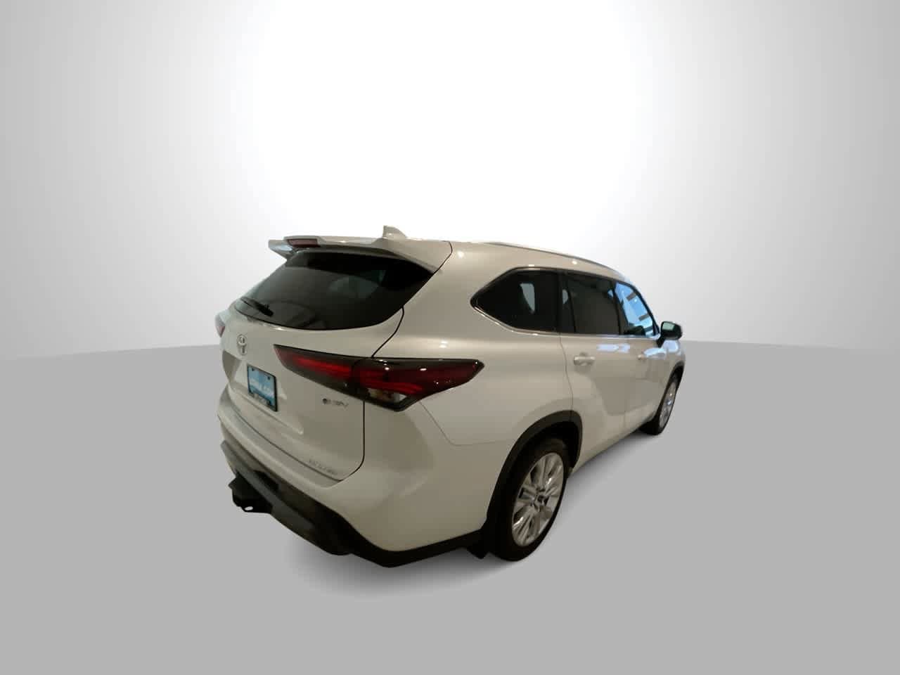 Thumbnail: 2026 Toyota Highlander - 8