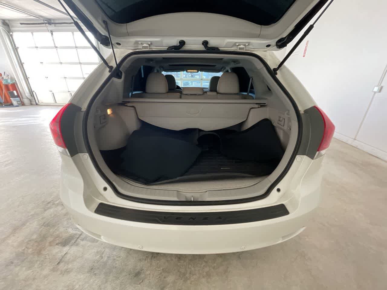 Thumbnail: 2015 Toyota Venza - 24