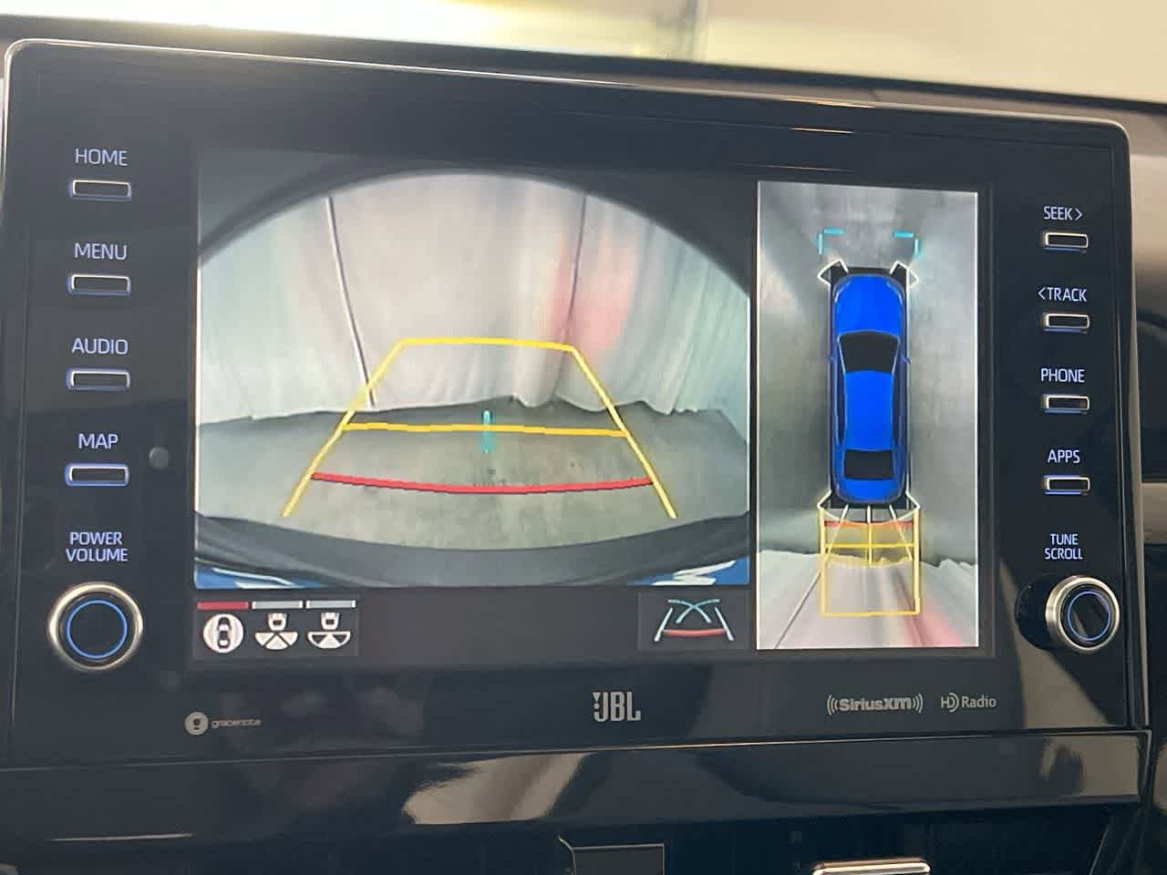 Thumbnail: 2023 Toyota Camry - 17