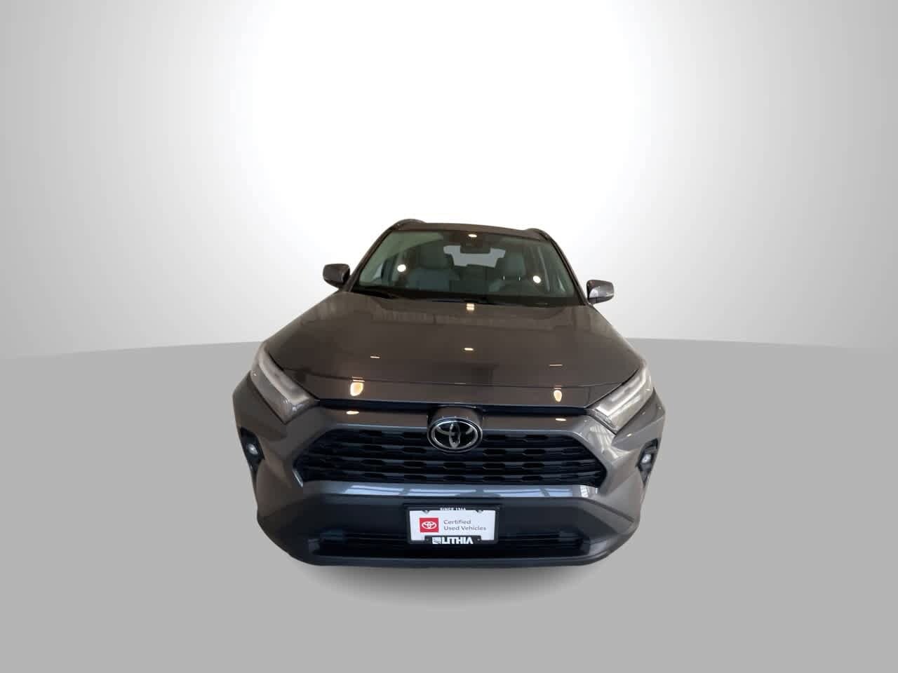 2025 Toyota RAV4 XLE Premium photo 3