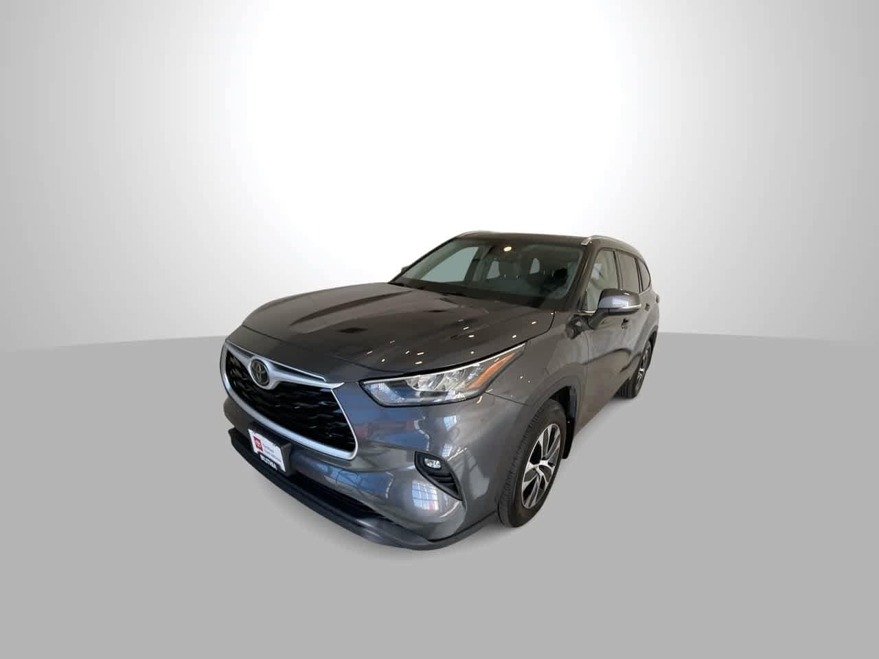 Thumbnail: 2020 Toyota Highlander - 4