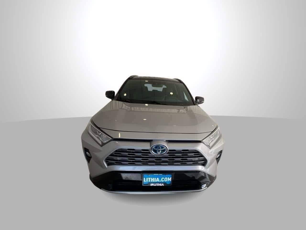 Thumbnail: 2021 Toyota RAV4 - 2