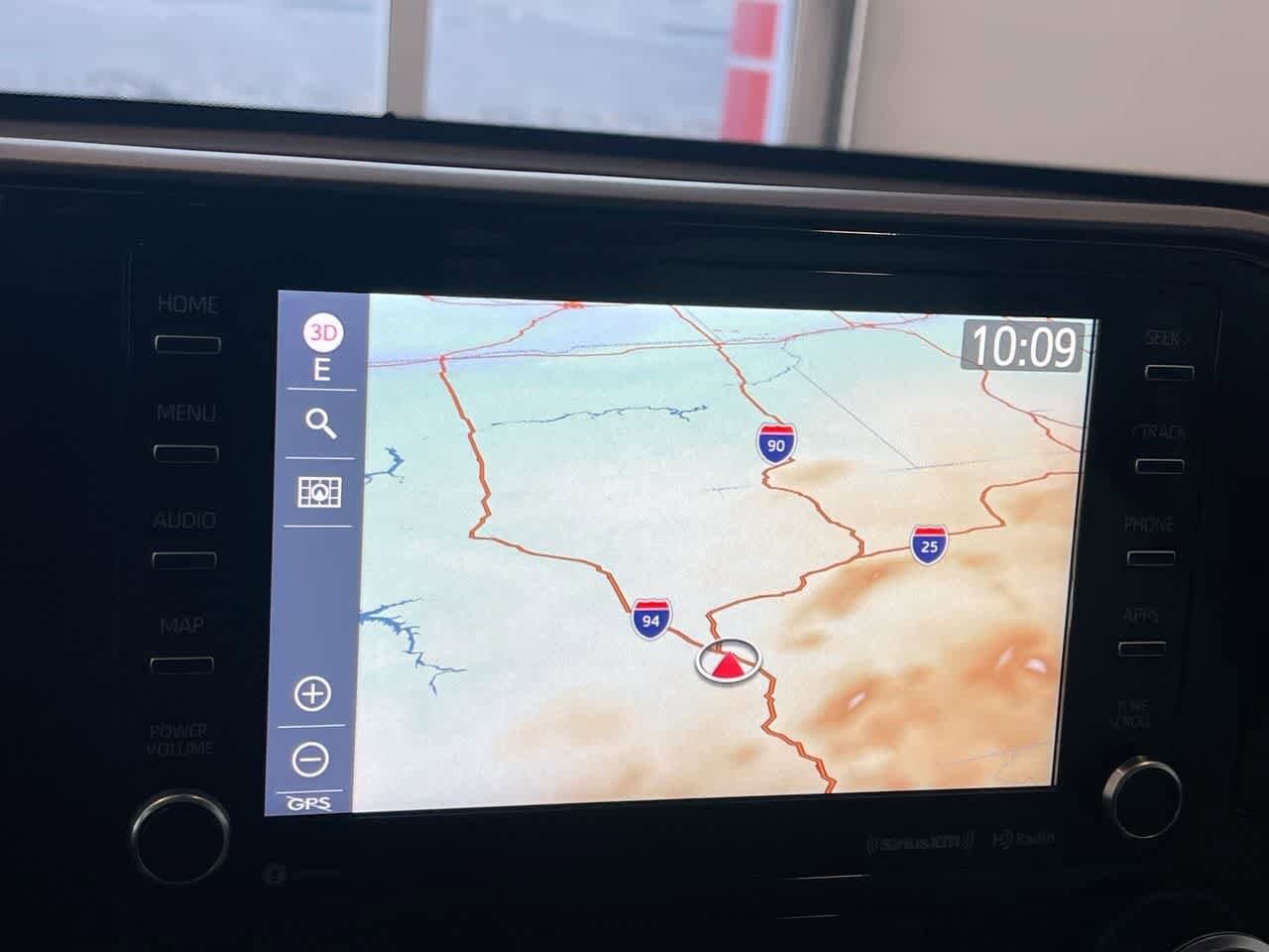 Thumbnail: 2022 Toyota Highlander - 18