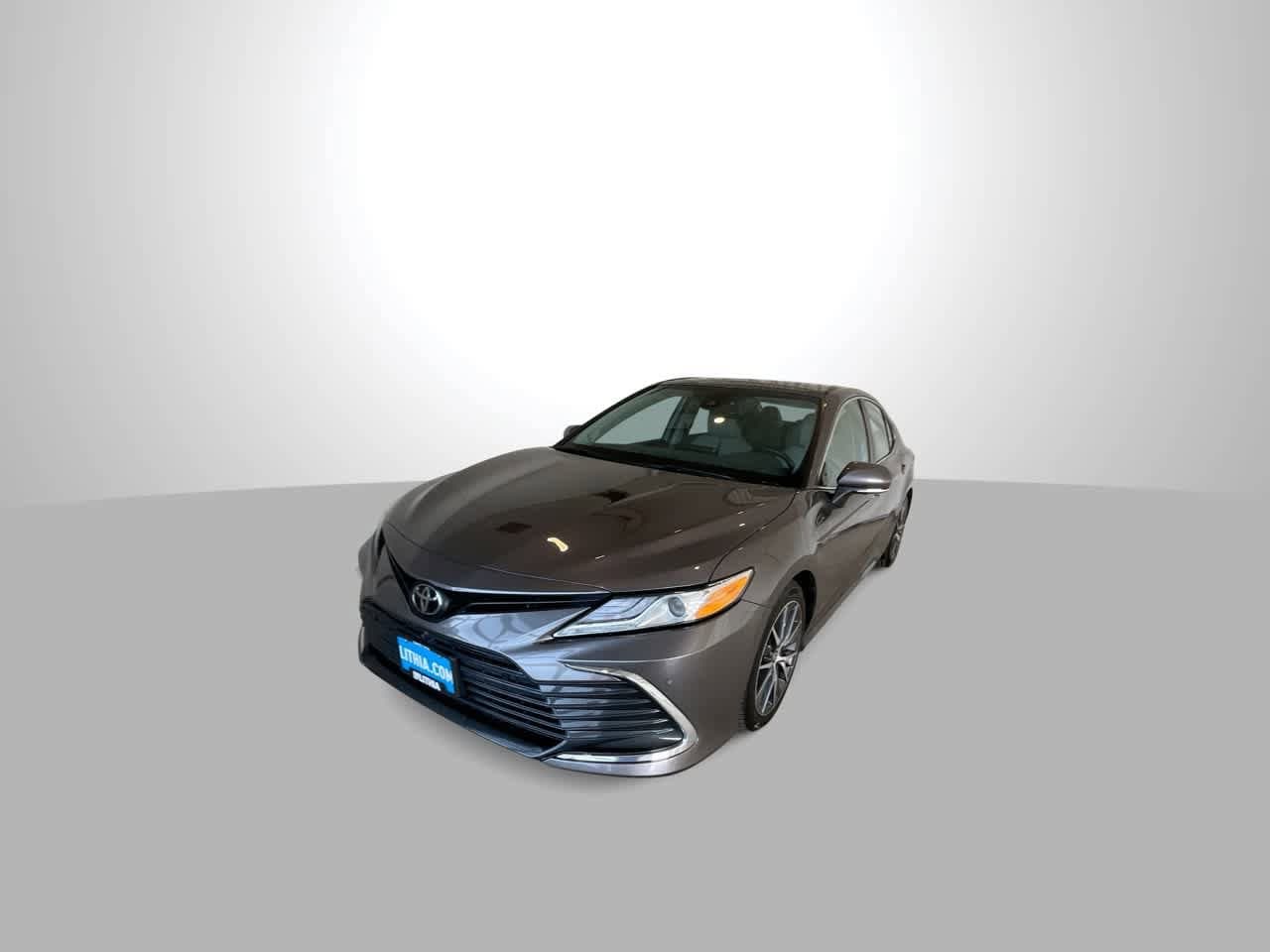 Thumbnail: 2023 Toyota Camry - 4