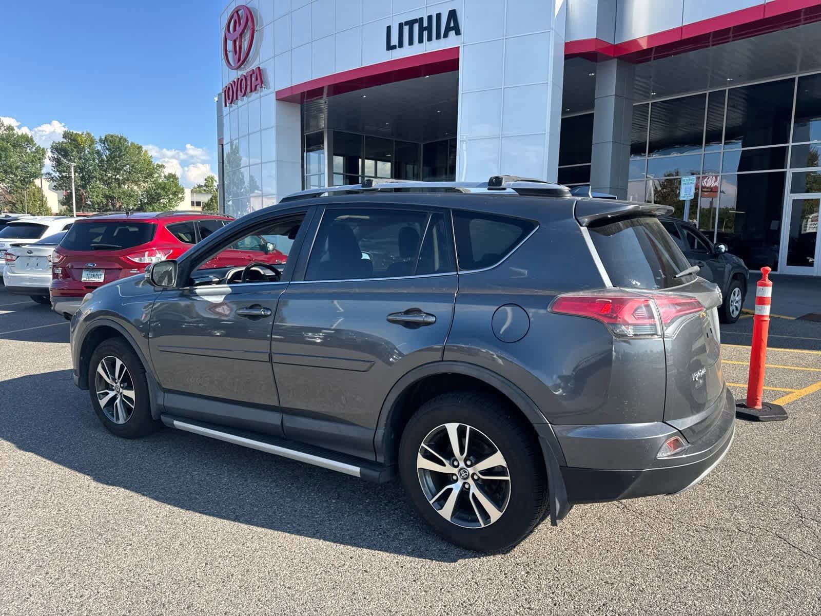 Thumbnail: 2018 Toyota RAV4 - 27